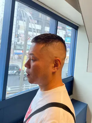 ショート 椿 智行のヘアスタイル