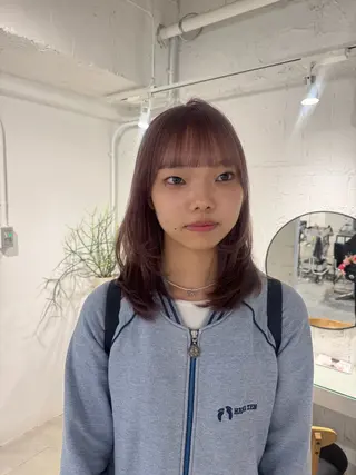 セミロング 新宿/顔周りカット +レイヤー=しずく♩のヘアスタイル