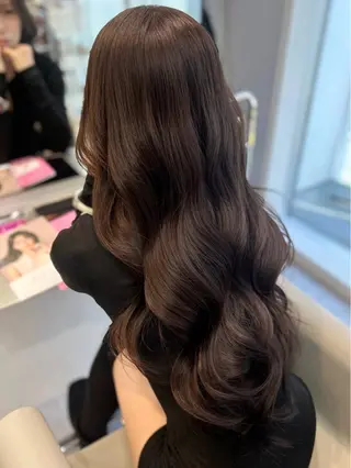 カラー そふぃあ🪷 似合わせカラー🧿のヘアスタイル