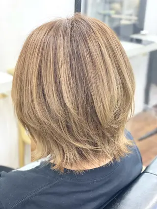 セミロング 青木 優歩のヘアスタイル