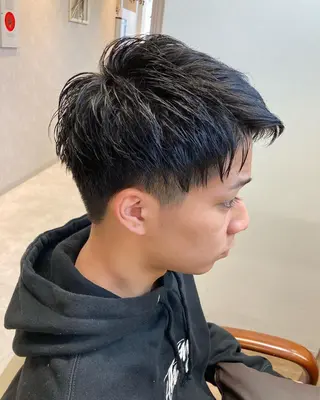 ショート Chainon 山中 拓也のヘアスタイル