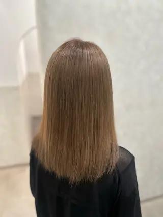 ミディアム カラー 髪質改善カラー デザインカラーあらげのヘアスタイル