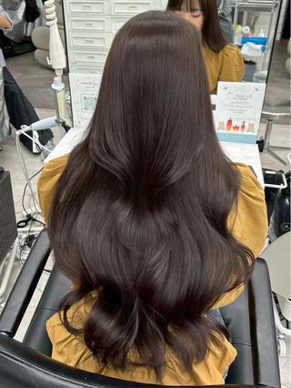 カラー シウ SHUのヘアスタイル