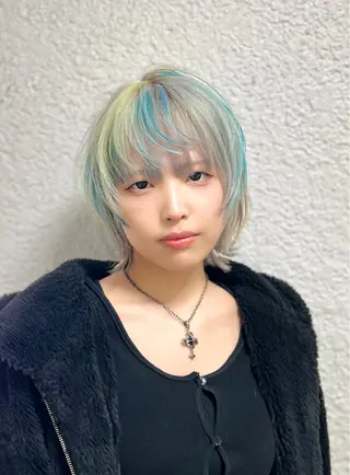 ショート ハッシュ・ウルフ🐺 小顔レイヤー松山直史のヘアスタイル