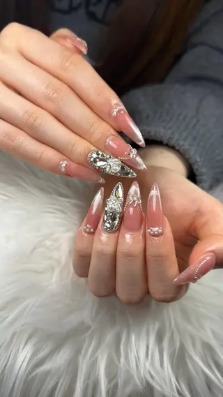 ネイル HIKARIHANA NAILのネイルデザイン