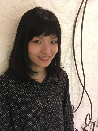 ミディアム GOSSIP信国 瑞絵のヘアスタイル