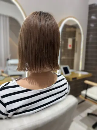 ミディアム ワンカールで決まる レイヤーカット‎🤍のヘアスタイル