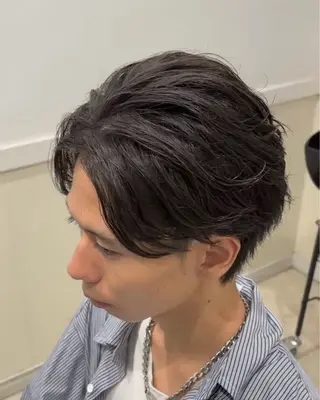 ショート パーマ メンズ クセを最大限に活かす メンズパーマ縮毛矯正のヘアスタイル