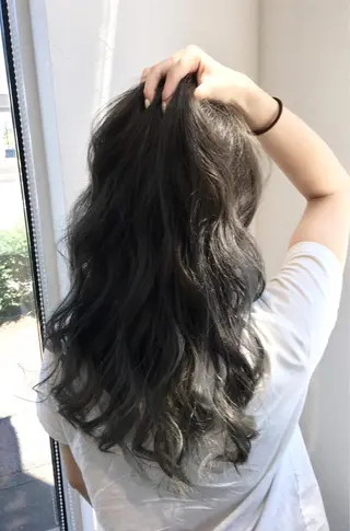 ロング 川合 勇気のヘアスタイル