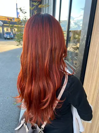 ロング 小池 夏美のヘアスタイル