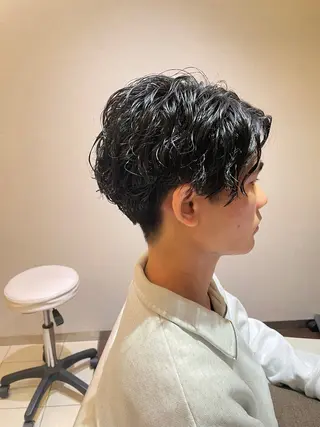 パーマ メンズ 扇 空のヘアスタイル