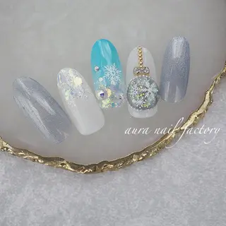 ミディアム カラー ネイル 赤羽 aura 深爪矯正 自爪育成のネイルデザイン