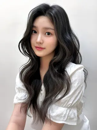 ロング カラー ×シールエクステのヘアスタイル