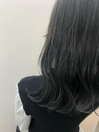 セミロング カラー 杉山 莉香のヘアスタイル