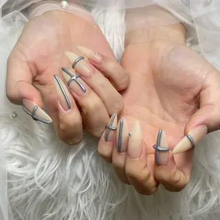 ネイル 🌈 Laule'aのネイルデザイン