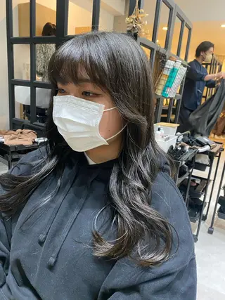 セミロング カラー 似合う髪型見つけます AYAKAのヘアスタイル
