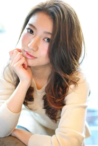 ロング 井口 智洋のヘアスタイル