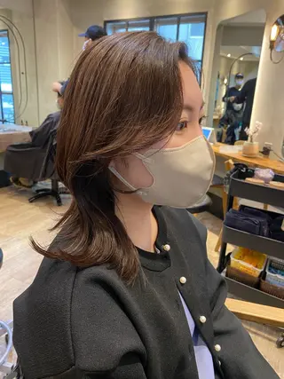 セミロング 新宿/顔周りカット +レイヤー=しずく♩のヘアスタイル