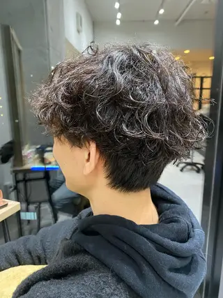 パーマ メンズ 似合う髪型見つけます AYAKAのヘアスタイル