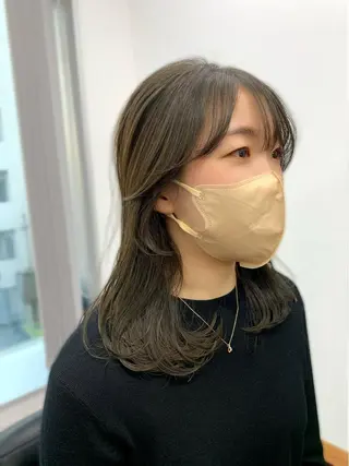 ミディアム カラー パーマ ヘアアレンジ メンズ キッズ ネイル マツエク・マツパ アイブロウ 似合せレイヤー/ 柔らか透明感カラーのヘアスタイル