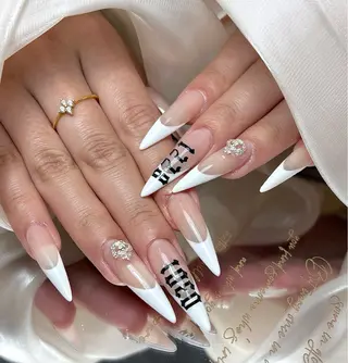 ネイル D-BEAUTY Nailsalonのネイルデザイン