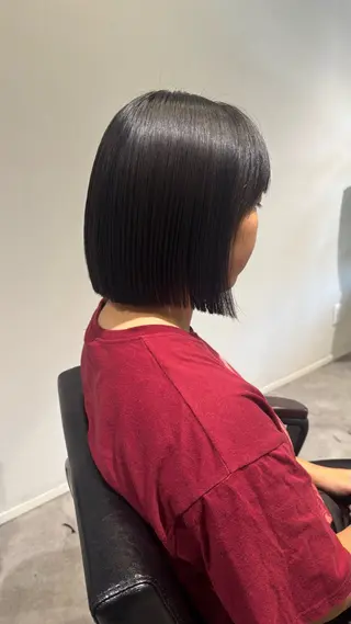 ミディアム YURINO /ボブ ベージュ/ハイトーンのヘアスタイル