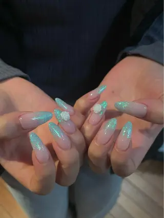 ネイル nagisa ✩︎⡱のネイルデザイン