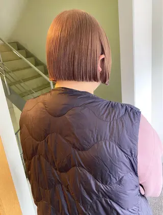 ショート カラー パーマ ヘアアレンジ デザインカラー/ボブ ブリーチカラー/ユリのヘアスタイル