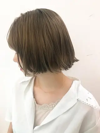 ミディアム 💓パーマ，💗 レイヤーカットのヘアスタイル