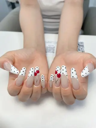 ネイル Mione_ Sonのネイルデザイン