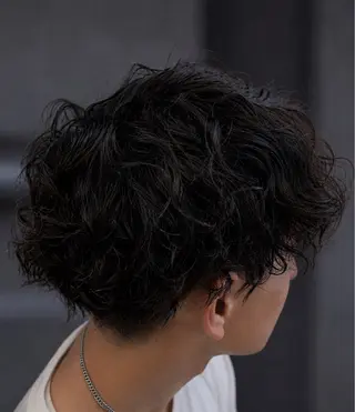 ショート パーマ メンズ 白金/髪質改善/ダブ ルカラー/ハイトーンのヘアスタイル