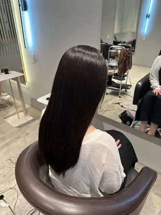 セミロング 髪質改善ストレート 中林優太のヘアスタイル