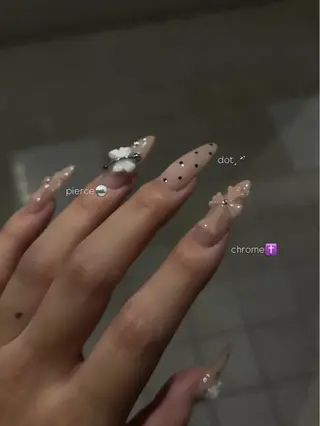 ネイル 𝗮𝘆𝗮𝗸𝗮 📍新宿ネイリストのネイルデザイン