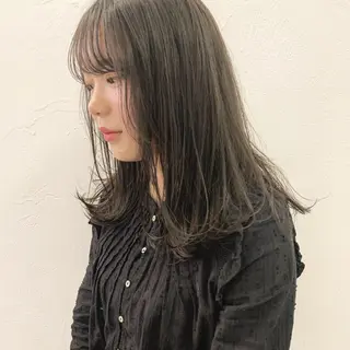 ロング カラー ネイル ハイトーンボブ 前田 表参道　グレージュのヘアスタイル