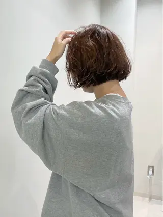 ミディアム パーマ 佐伯 和佳のヘアスタイル
