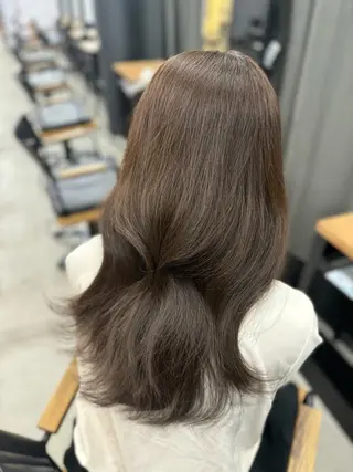 ロング カラー MIYUU NAKAYAMAのヘアスタイル