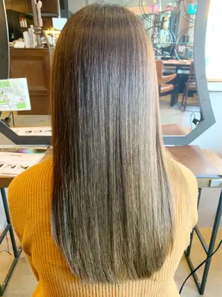 ロング 佐藤 美紅のヘアスタイル