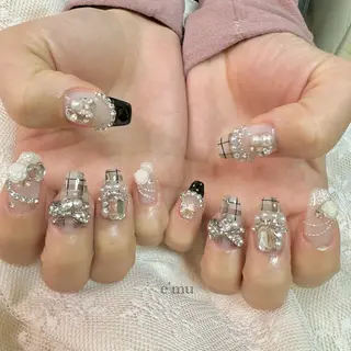 ネイル nail salon e'mu💐のネイルデザイン