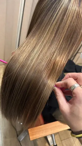 ロング ✨横須賀髪質改善✨️ 加藤 百音のヘアスタイル
