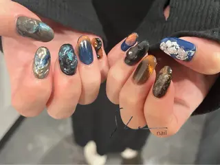 ミディアム SHE adusaのネイルデザイン