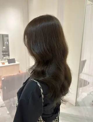 カラー 谷口 萌瑛のヘアスタイル
