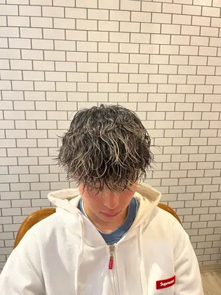 ミディアム クボタ マコトのヘアスタイル