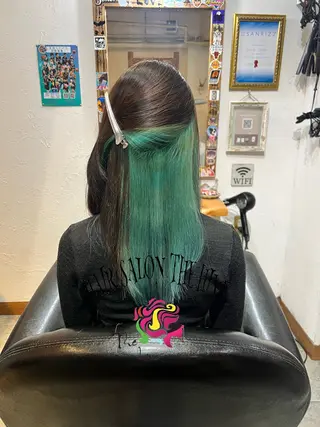 カラー Hair salon The hiveのヘアスタイル