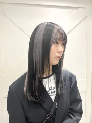 セミロング カラー ハイトーンカラー シールエクステのヘアスタイル
