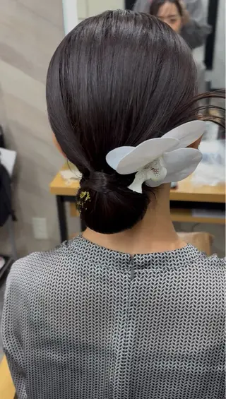 セミロング ヘアアレンジ SHANTi 飯塚 ヘアセット/髪質改善のヘアスタイル