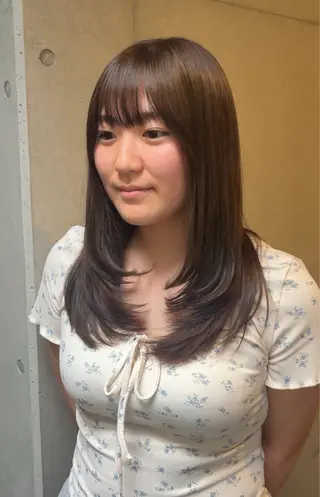 ミディアム カラー 韓国レイヤー/透明感 カラー/RIN🎀のヘアスタイル