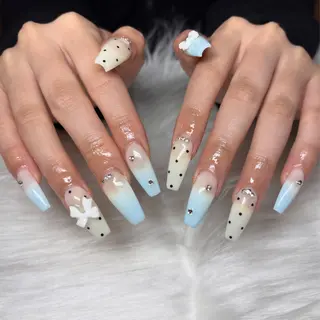ネイル 𝑗𝑢𝑛𝑛𝑎 𝑛𝑎𝑖𝑙のネイルデザイン