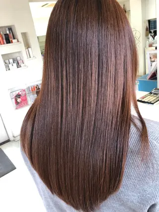 ロング 安田 さやかのヘアスタイル