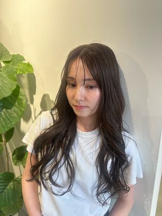 ロング 松尾 輝海のヘアスタイル