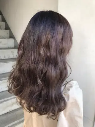 ロング カラー 平山 愛理のヘアスタイル
